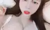 침대 위 카메라 시점 모모리나 묵직한 미드 클라스