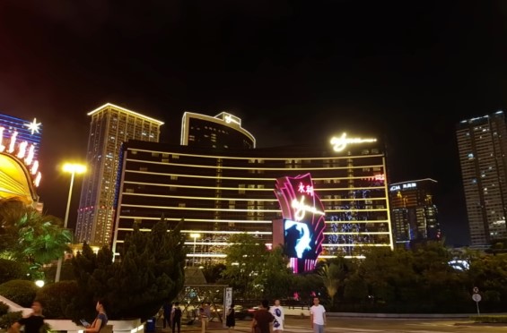 업소녀(에이스)와 마카오행 #2 (완결)