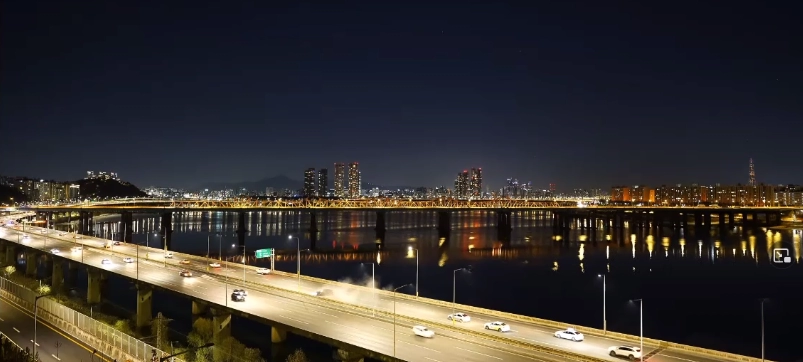 오늘 새벽 이루 음주운전 - 가드레일 받고 전도되는 영상 ㄷㄷㄷㄷ