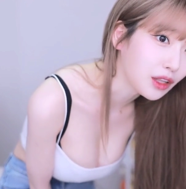 과즙세연 과즙 나올것같은 가슴