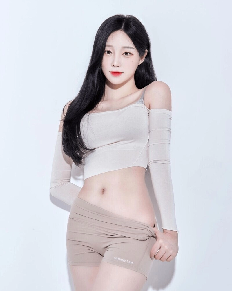 트위치 1티어 여캠 피지컬