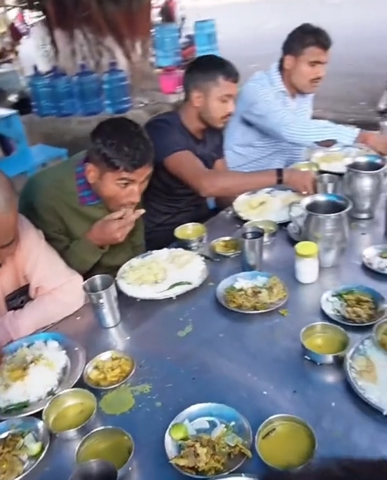 흔한 인도 식당.mp4