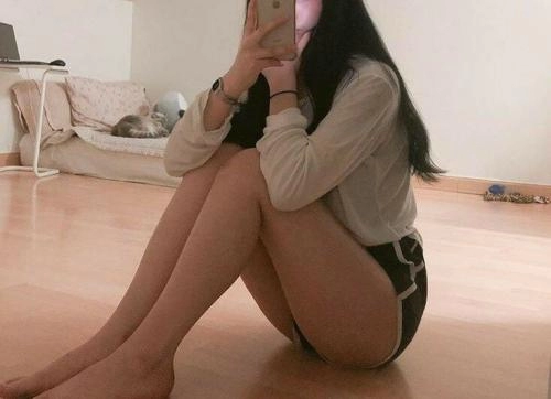 싱싱한 20대의 돌핀팬츠 허벅지 모음