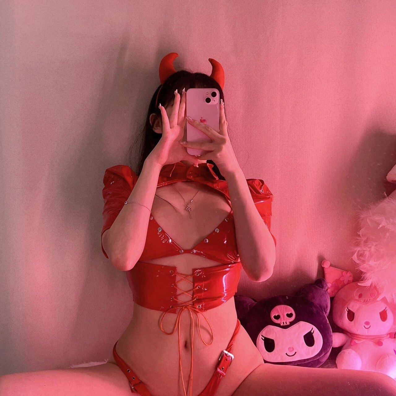 팬트리 홍보하는 김유디