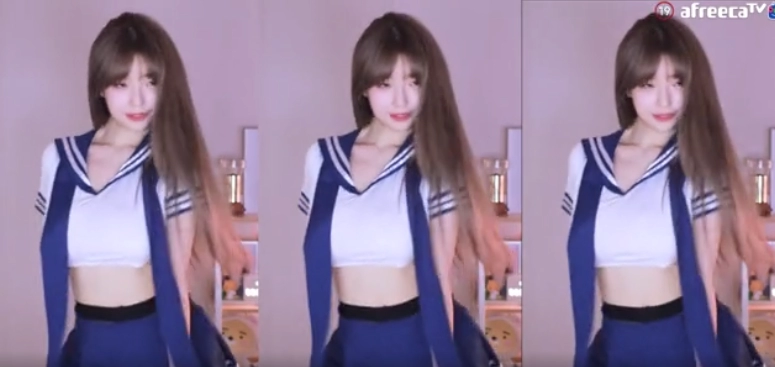 검스에 교복 제로투 추는 과즙세연