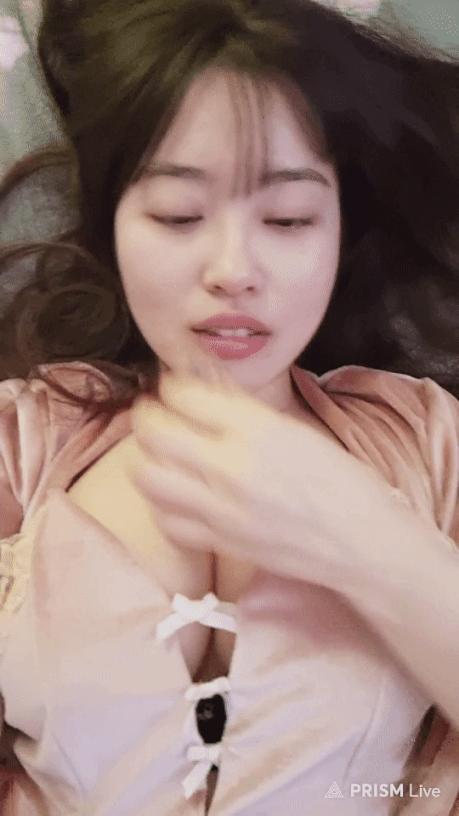 젖치기 연습하는 BJ 소람잉