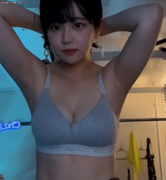 요즘 유행하는 ck속옷 입은 쵸단