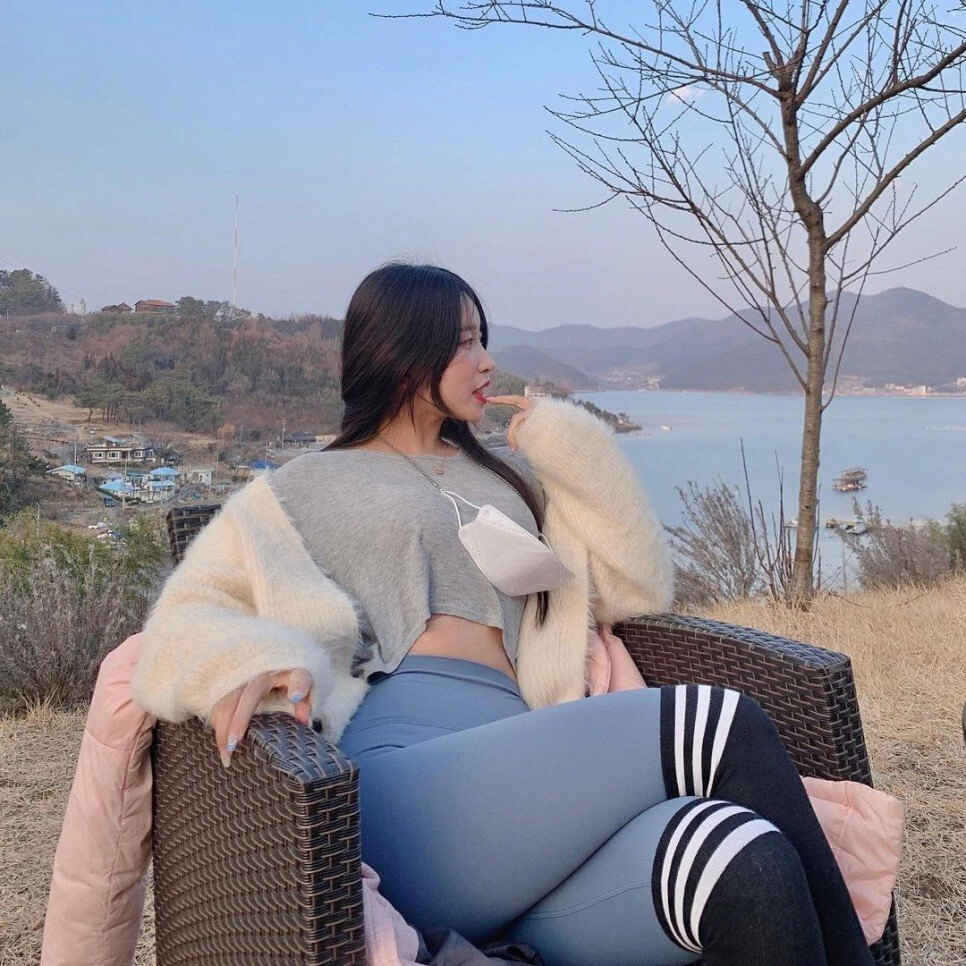 빵빵한 레깅스 뒤태 라인