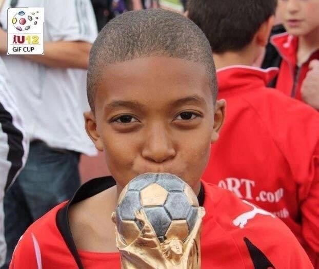 육아 난이도 높아보이는 음바페 어린시절