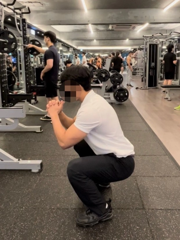 한달 뒤 헬스장 풍경