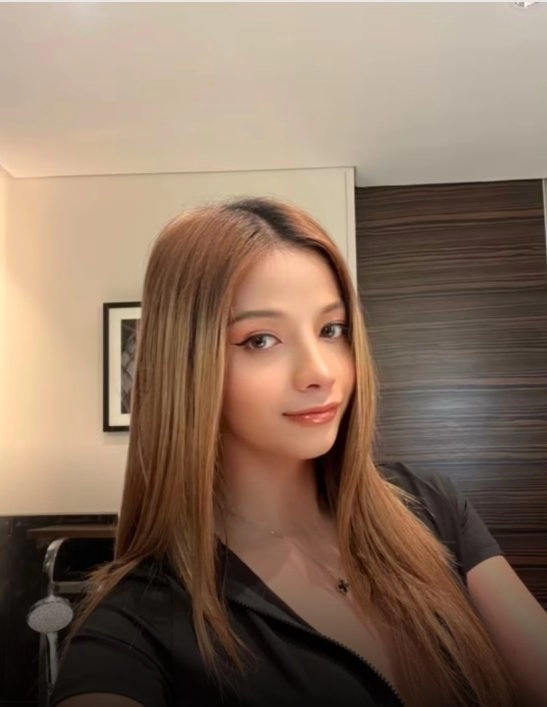 인터뷰가 끝나고 외국인이 집으로 데려간 태국 존예녀 반전....gif