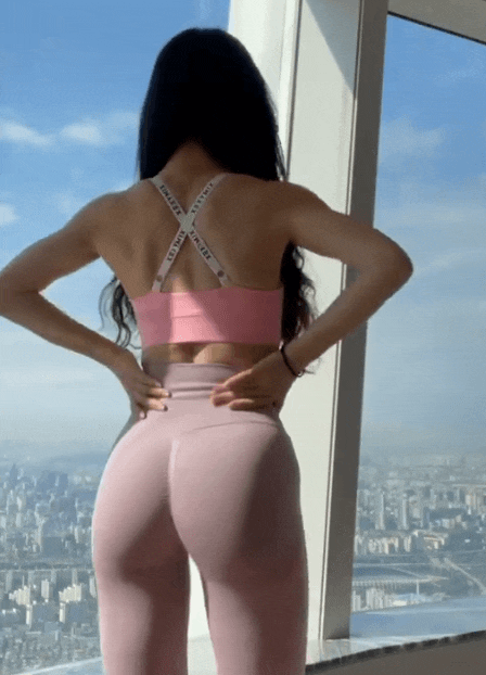 인스타에서 엉덩이로 핫한 피트니스녀
