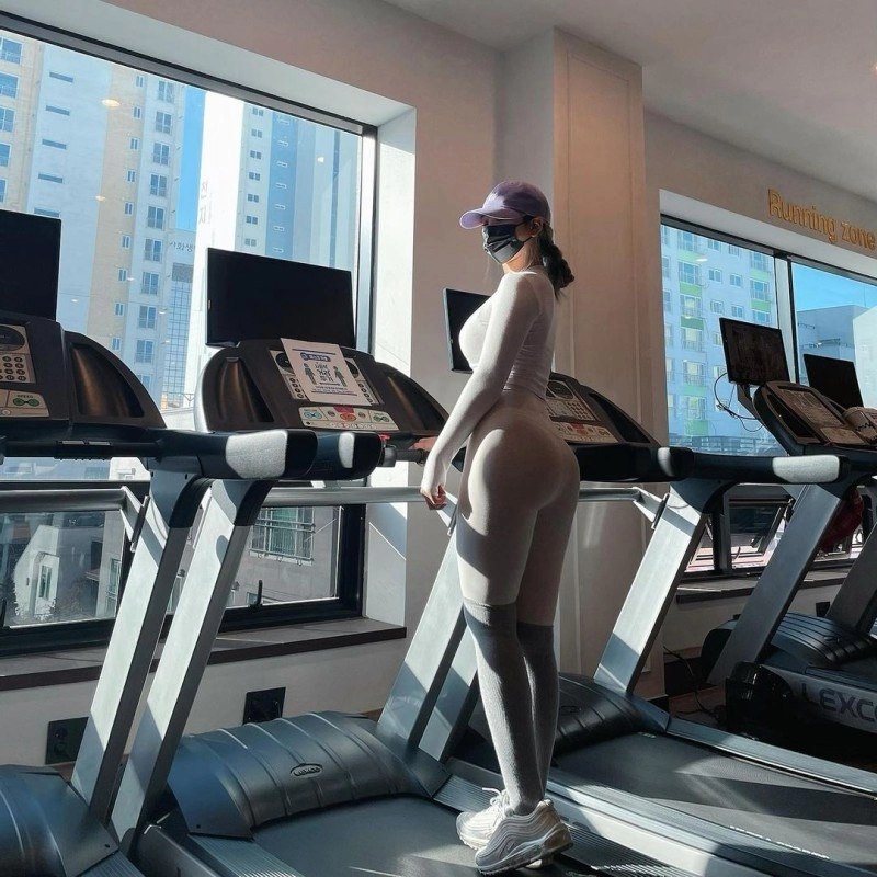 헬스장 흔한 여자트레이너 몸매