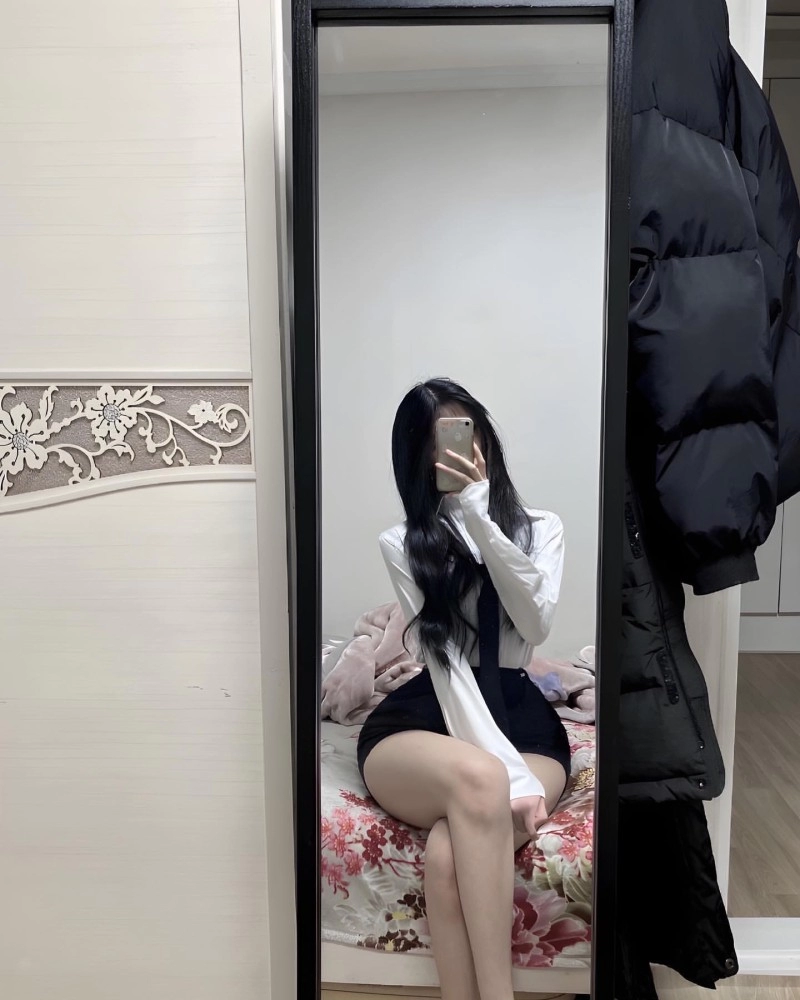 골반이 아주 넓은 여고생