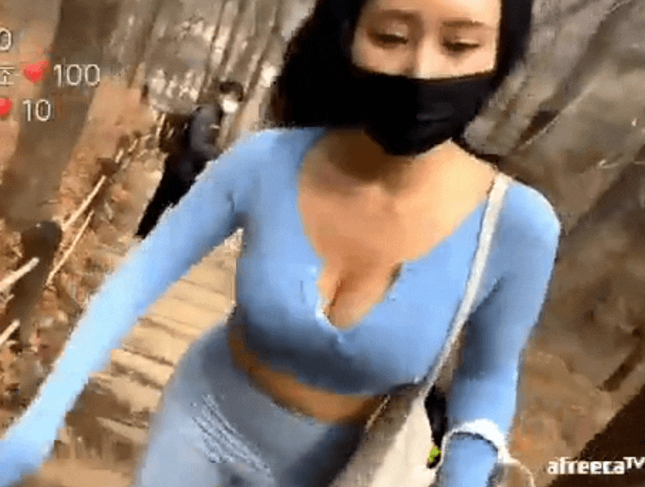 미대 출신 H컵 여캠