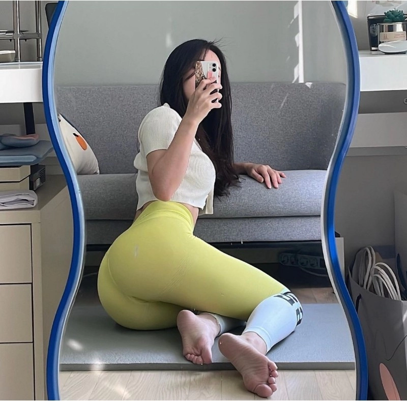 인스타 레깅스녀