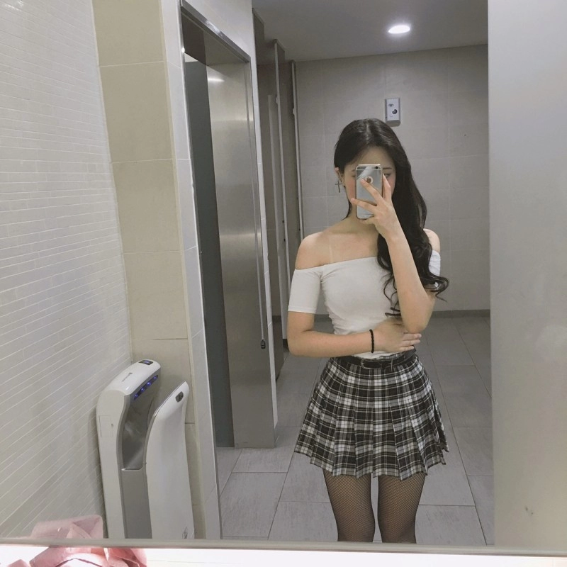 흙수저녀 몸매 셀카