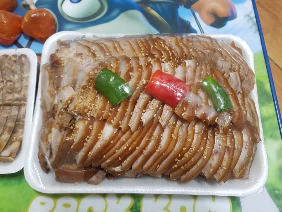 합쳐서 20700원짜리 시장족발 ㄷㄷ