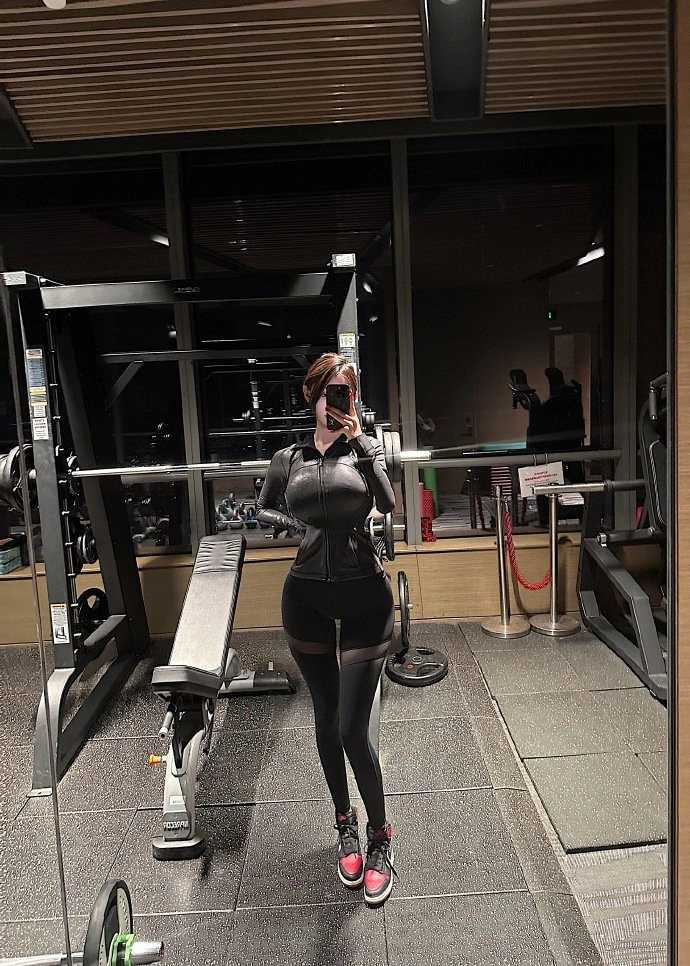 헬스장 레깅스 섹트녀