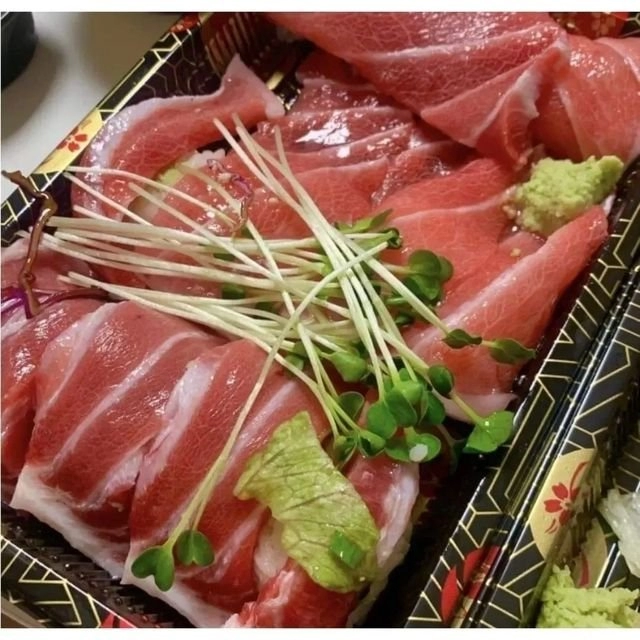 초밥 시켰는데 사진이랑 너무 차이남