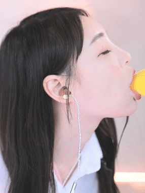 사까시 연습중인 여캠