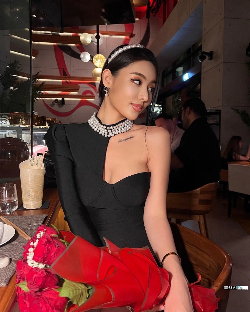 리버풀녀 정유나 DJ도 하고 있네