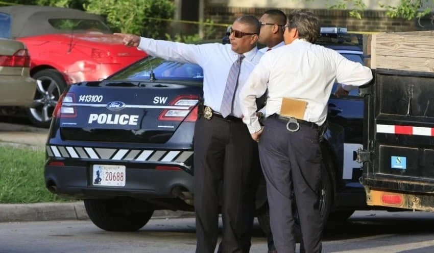 강력계 형사들 얼굴