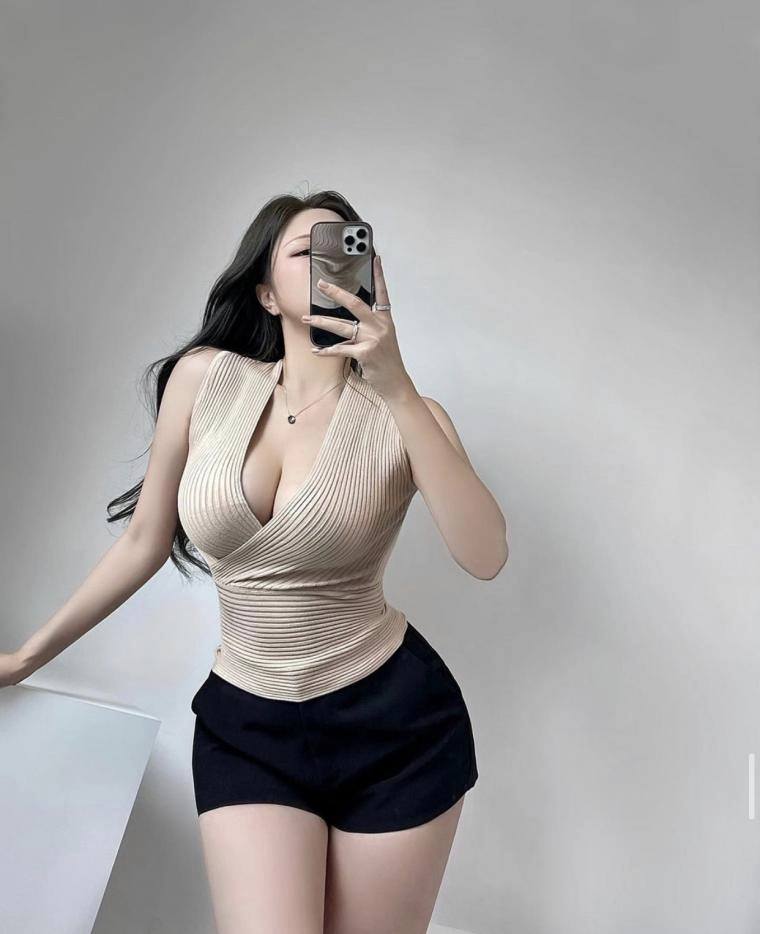 몸매 지리는 인스타녀