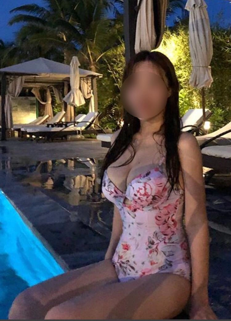 색기 좔좔 75E컵녀