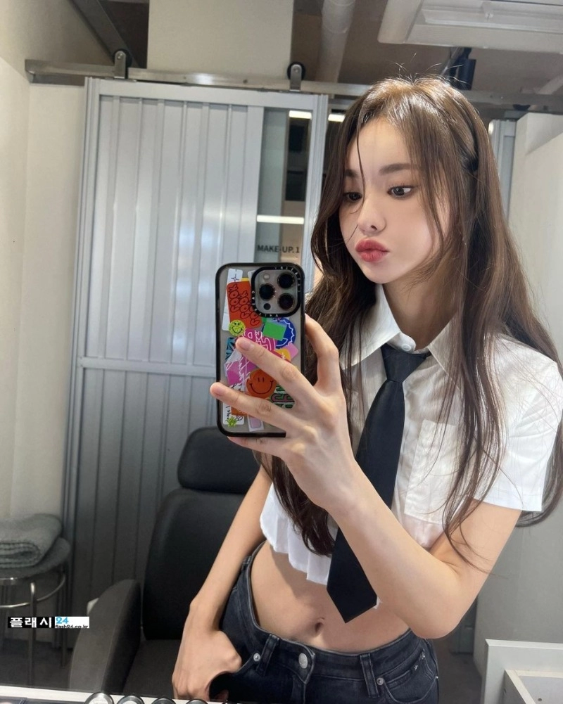 옷 차림이 매우 가벼운 172cm 49kg