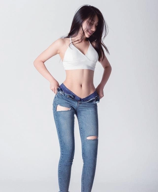 군침도는 몸매 인플루언서 은꼴