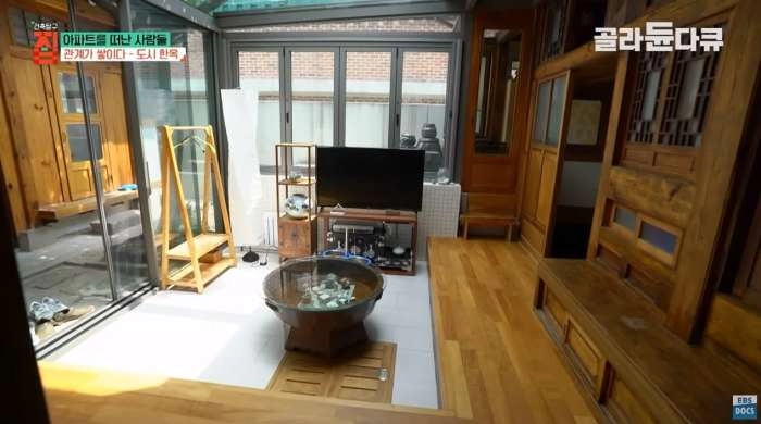40대 아빠가 아파트 팔고 쓰러져가는 한옥을 리모델링해 이사한 이유