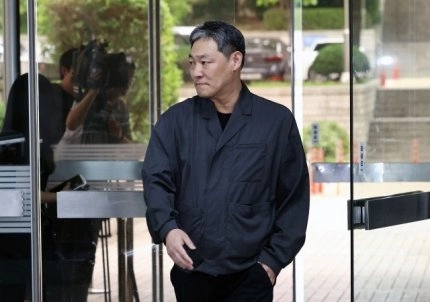 [속보] ‘강제추행 집유’ 유튜버 김용호, 부산 한 호텔서 뛰어내려