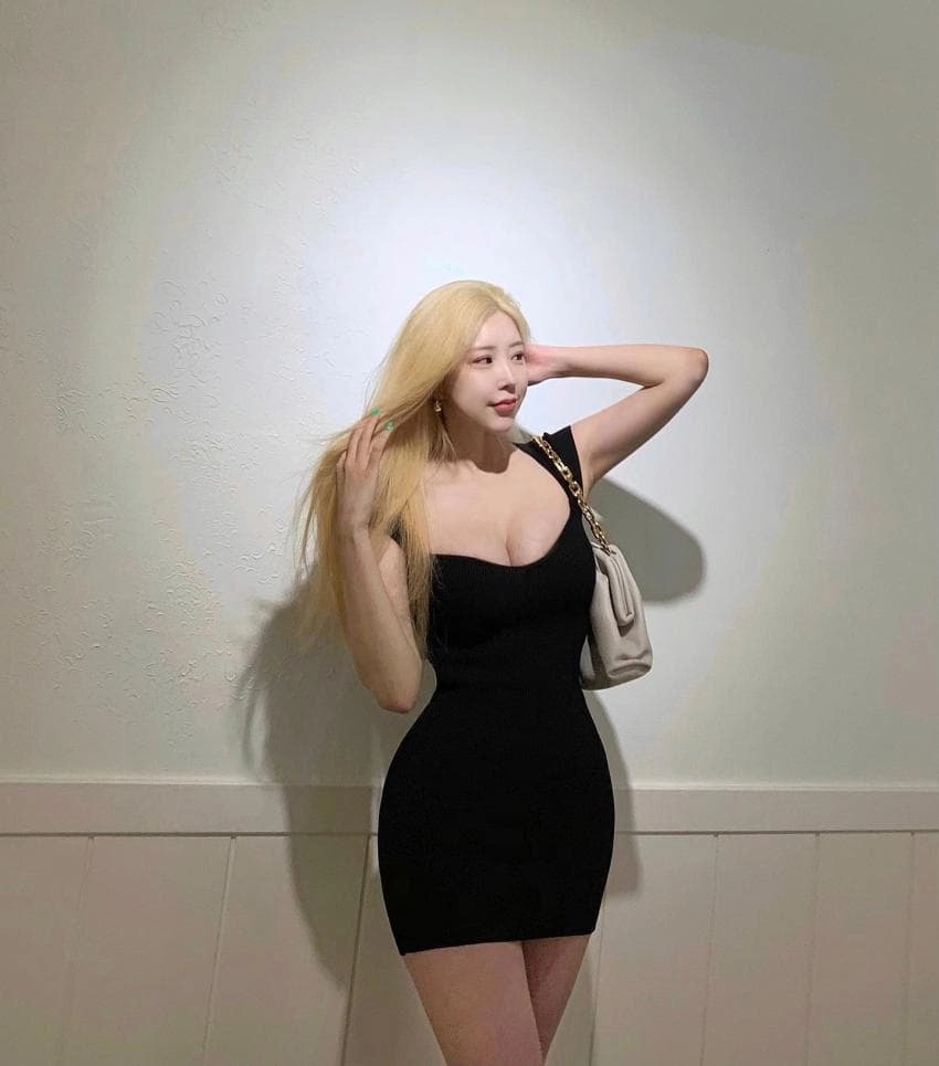 쇼핑몰 사장님의 흔한 몸매 ㄷㄷㄷㄷ