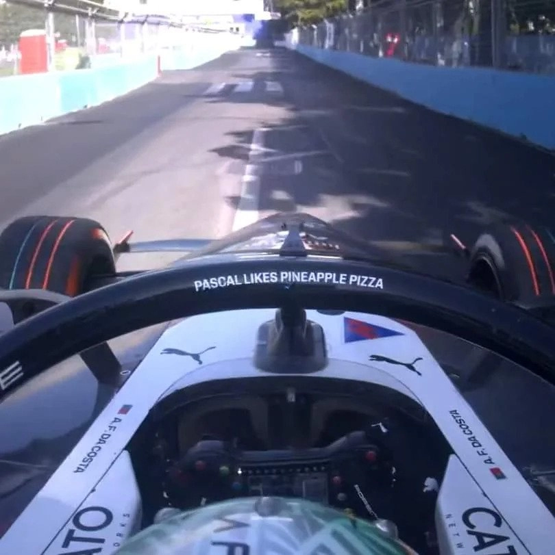 소속팀 동료의 사생활을 폭로하는 포르쉐의 레이싱 드라이버ㄷㄷㄷㄷㄷㄷㄷㄷ