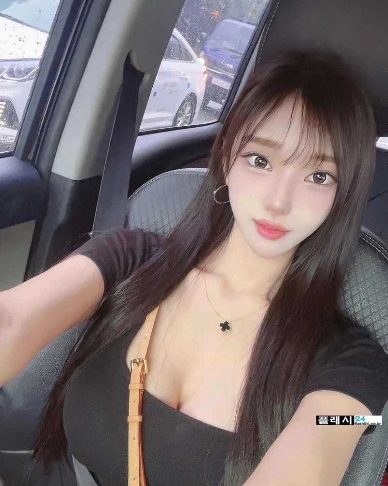 빠진 곳 하나 없는 지스타 행사모델 서민아