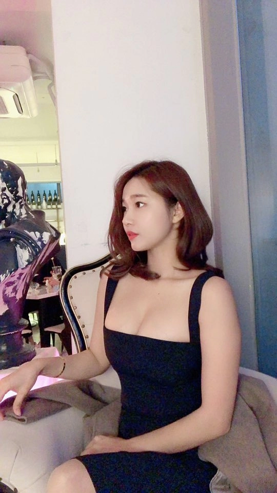 연말 파티 준비하는 오또맘