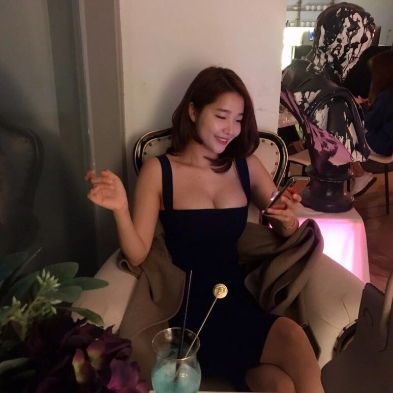 연말 파티 준비하는 오또맘