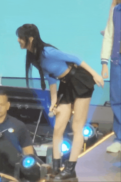 ITZY 유나 슬랜더 몸매의 정석