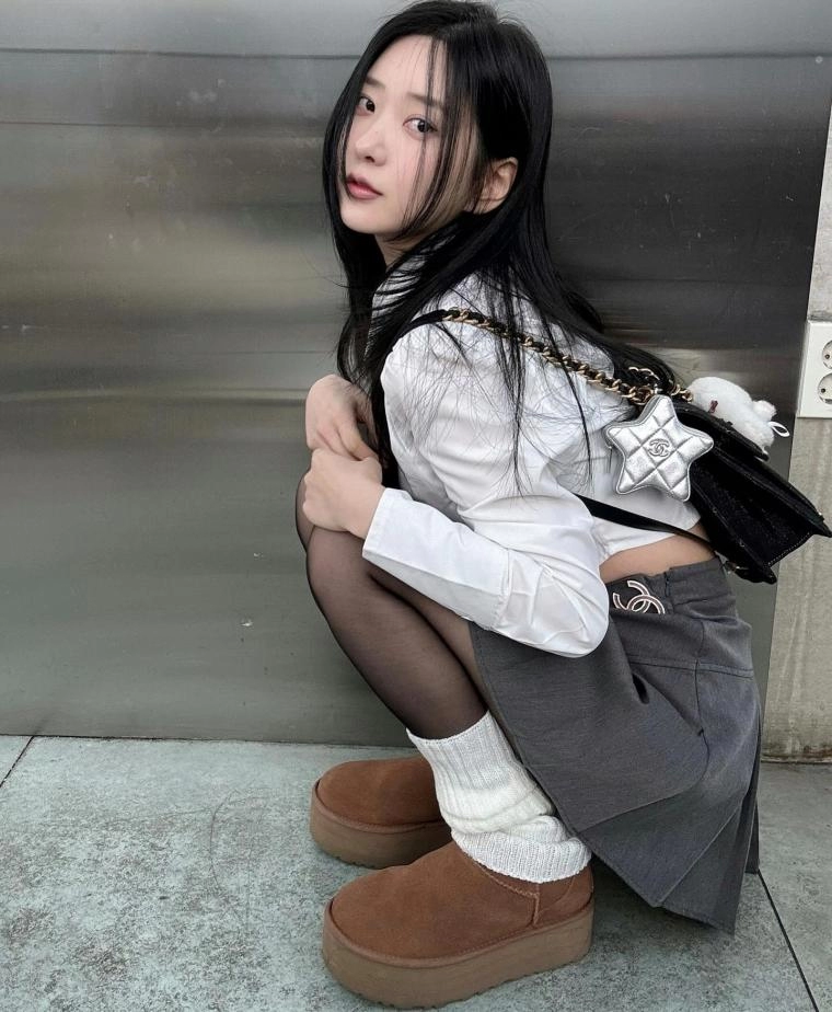 신재은 검스 교복 코스프레