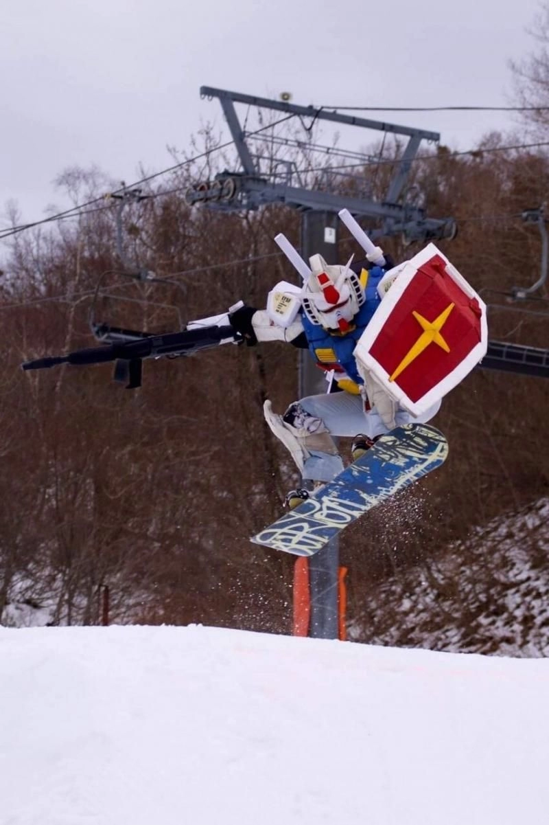 주위시선 한눈에 받는 간지 작살 스키장 복장