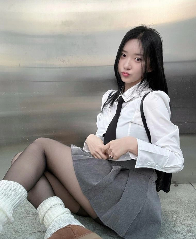 신재은 검스 교복 코스프레