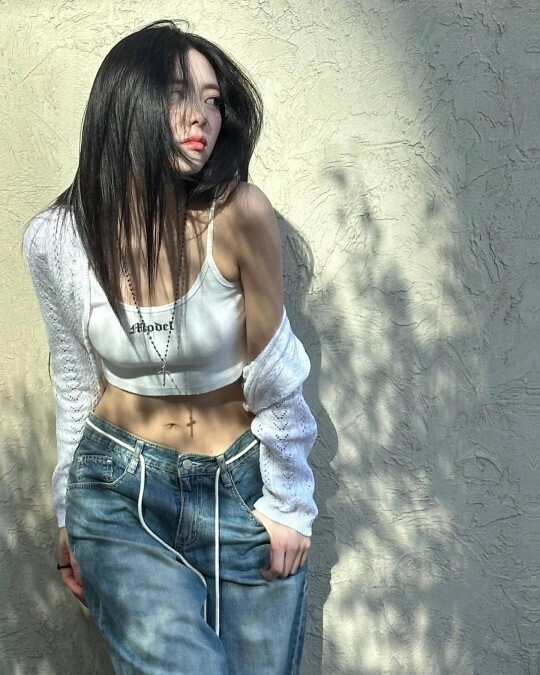 ITZY 유나 슬랜더 몸매의 정석