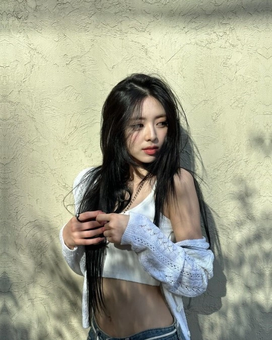 ITZY 유나 슬랜더 몸매의 정석