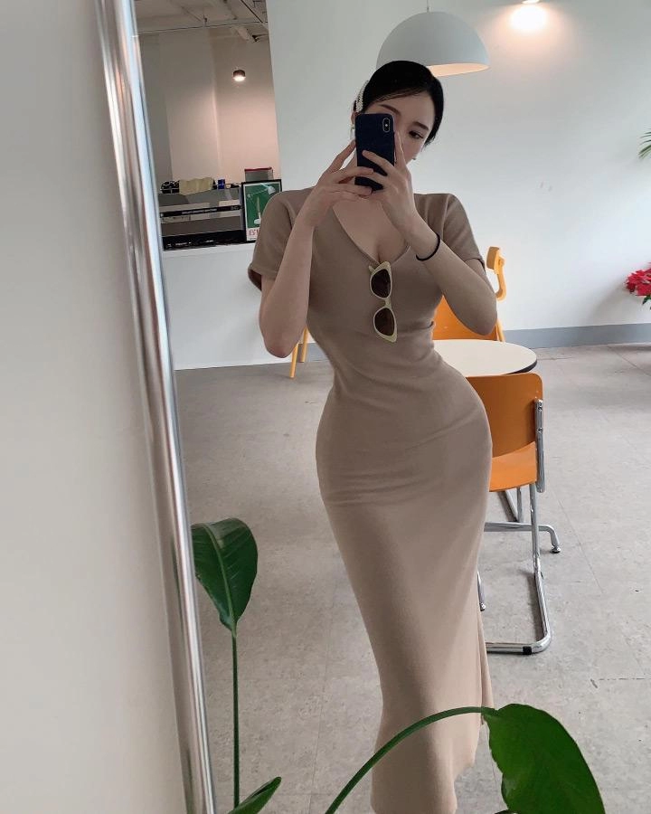 몸매로 유명한 글래머 처자