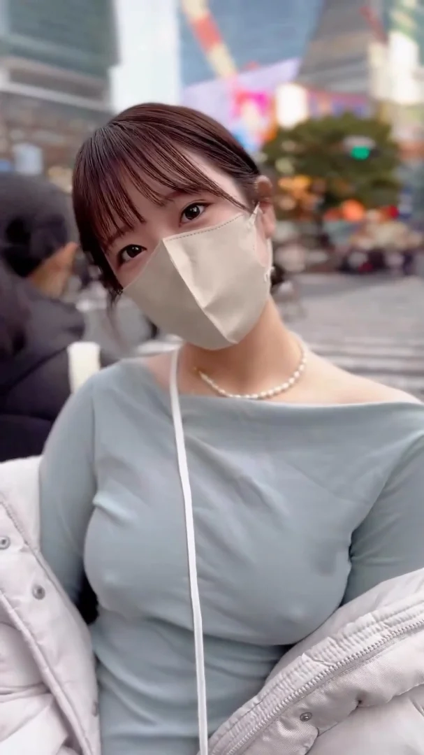 애교 부리는 원피스 노브라 꼭튀녀