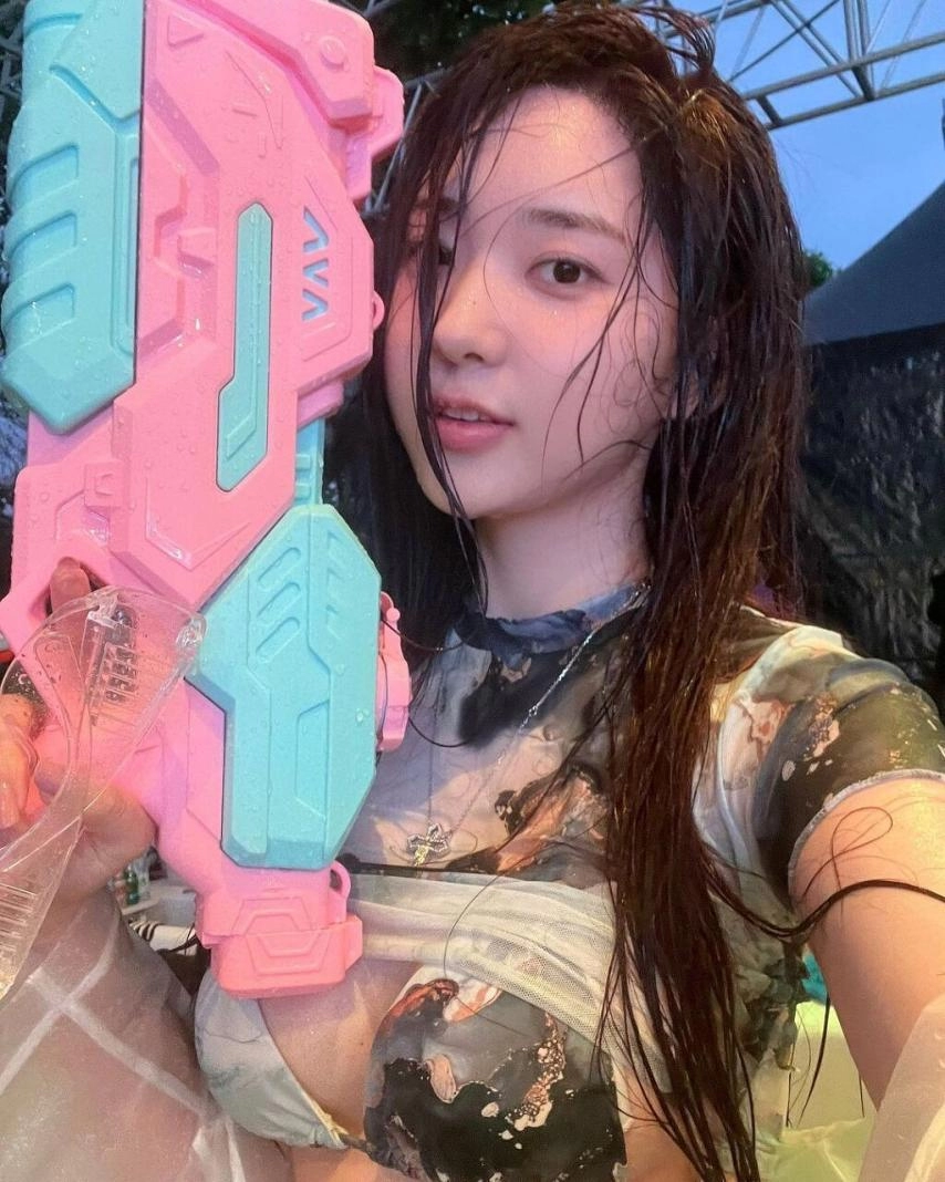 신재은 22년 워터밤 비키니