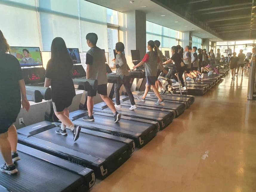 1월 헬스장 풍경