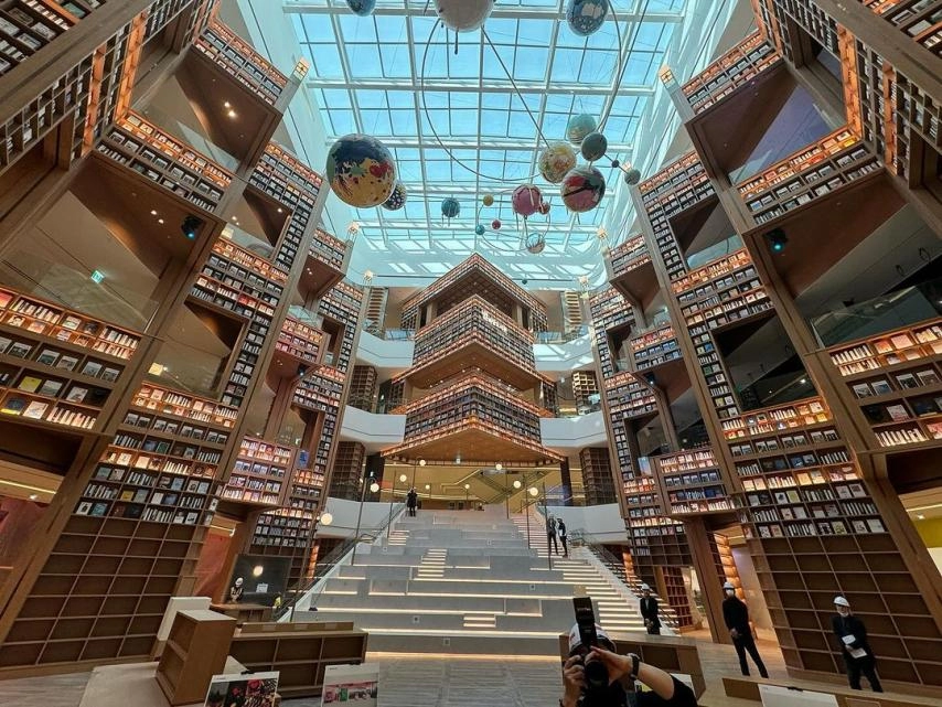 수원 화서역 스타필드에 생긴 별마당도서관