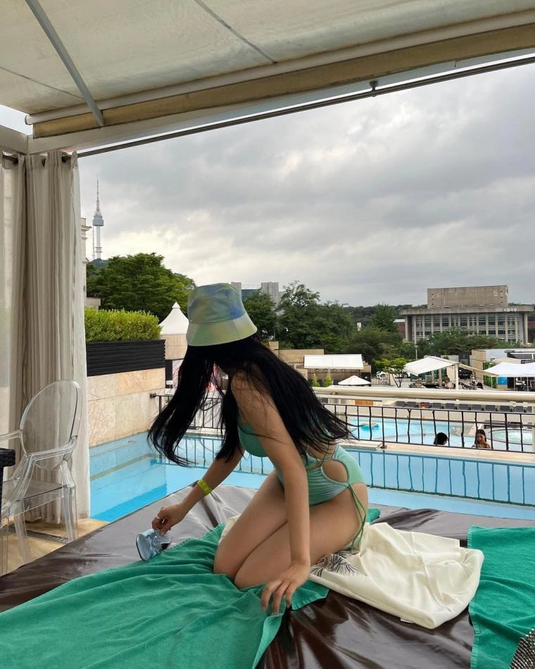 티아라 효민 수영복